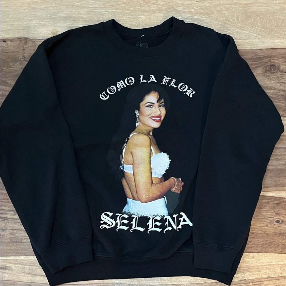 Selena Graphic Black Sweatshirt